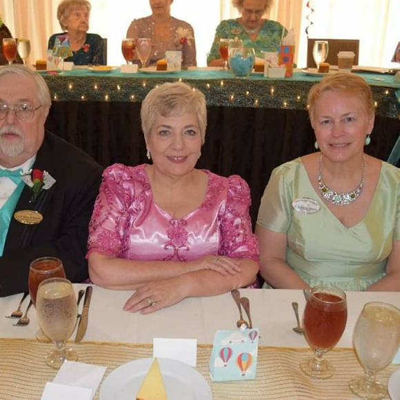 Meet your Posher, Susan - Picture 1 of 1